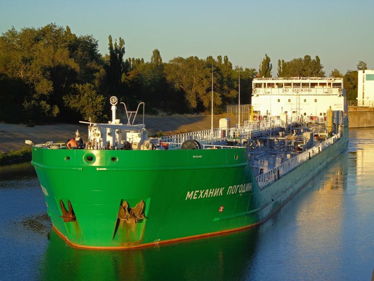 Денисова сообщила Москальковой, что на борту заблокированного в Херсоне российского танкера "Механик Погодин" находятся 12 моряков