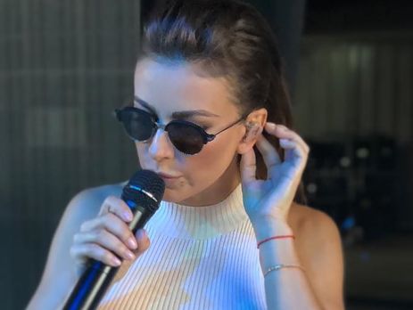 Ани Лорак после скандального видео мужа с другой женщиной обратилась к поклонникам