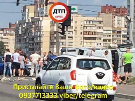 В ДТП в Киеве пострадало пять человек