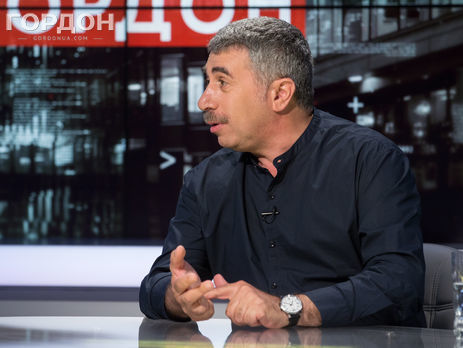 Комаровский: В барселонском туалете сзади стучат по плечу и говорят: 