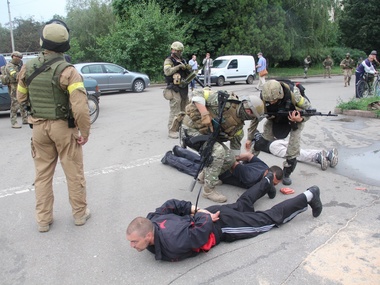 В Славянске двух боевиков поймали в очереди за сосисками