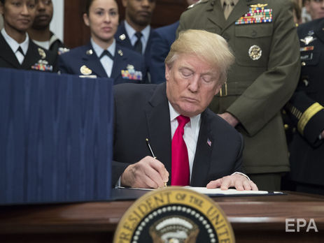 Трамп подписал оборонный бюджет США, в котором предусмотрено $250 млн для Украины