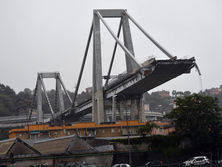 Обрушение моста в Генуе. Власти Италии сообщили о 22 погибших