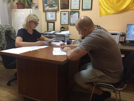 Двое россиян, которые находятся в СИЗО Киева, написали письмо Путину с просьбой обменять их на одного из украинских политзаключенных – Денисова