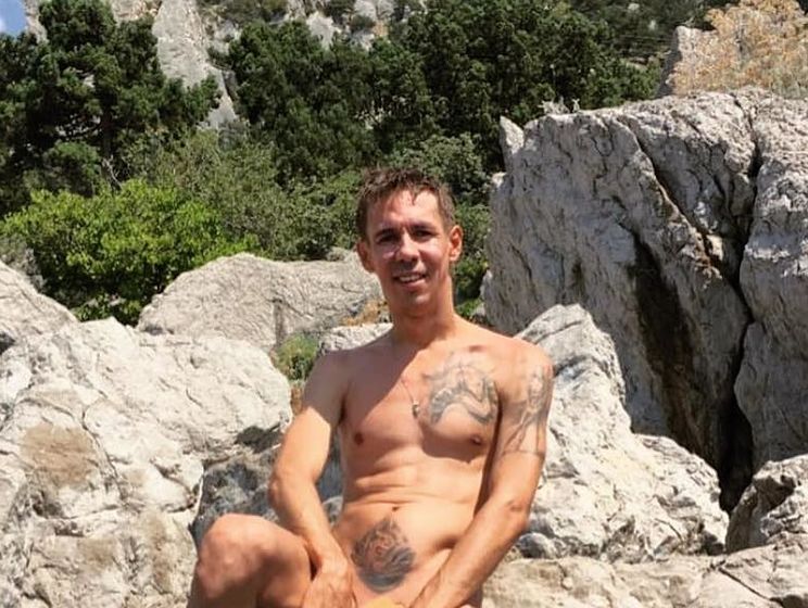 Алексей Панин опубликовал «голые» фото бывшей жены | STARHIT
