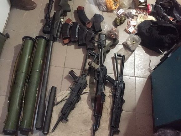 ﻿У будинку екс-бійця батальйону "Київ-2" правоохоронці знайшли ще один арсенал зброї