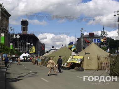 Прокурор Киева потребовал освободить Майдан от палаток