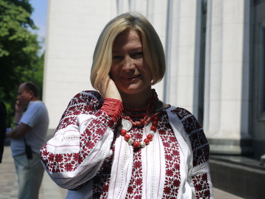 Геращенко: В Славянске серьезно повреждены четыре школы и детский сад