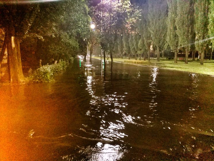 ﻿Київ знову затопило через сильну зливу
