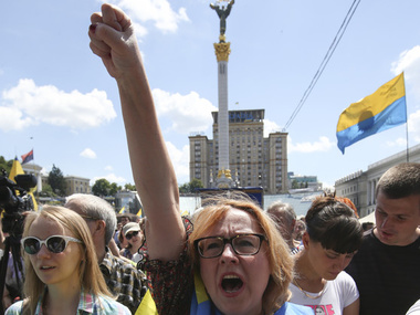 Участники Вече на Майдане требуют за месяц вернуть Украине ядерный статус