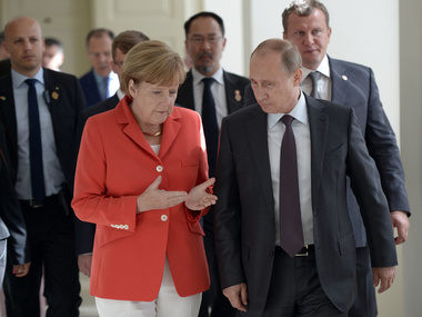Меркель и Путин высказались за скорейшее начало прямых переговоров между украинскими властями и сепаратистами