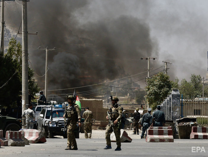 ﻿У Кабулі завдали ракетного удару по президентському палацу
