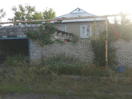 Боевики обстреляли Зайцево, разрушены два здания. Фоторепортаж