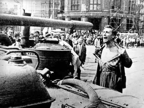 ﻿Чехія визнала вторгненням та окупацією введення радянських військ під час подій Празької весни 1968 року