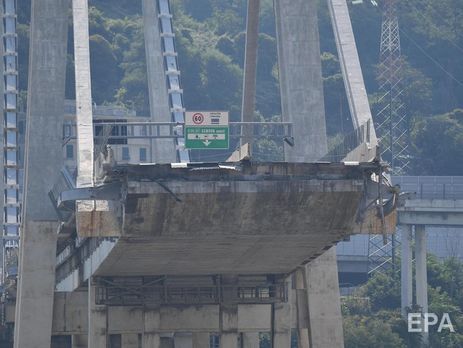 Опубликованы кадры обрушения моста в Генуе. Видео