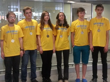 Украинские школьники стали сильнейшими в Европе на международной олимпиаде по математике