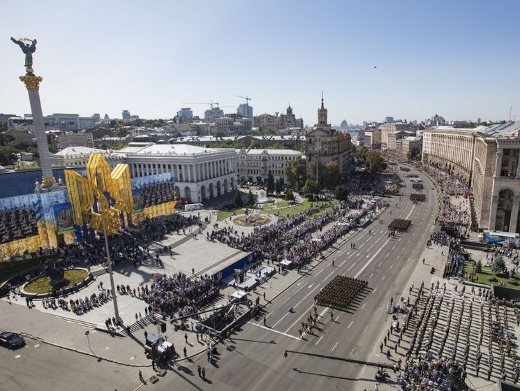 В параде ко Дню Независимости Украины впервые с 2009 года участвовала авиация. Видео