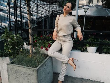 Фото Саниной из The Hardkiss разместили на обложке Cosmopolitan