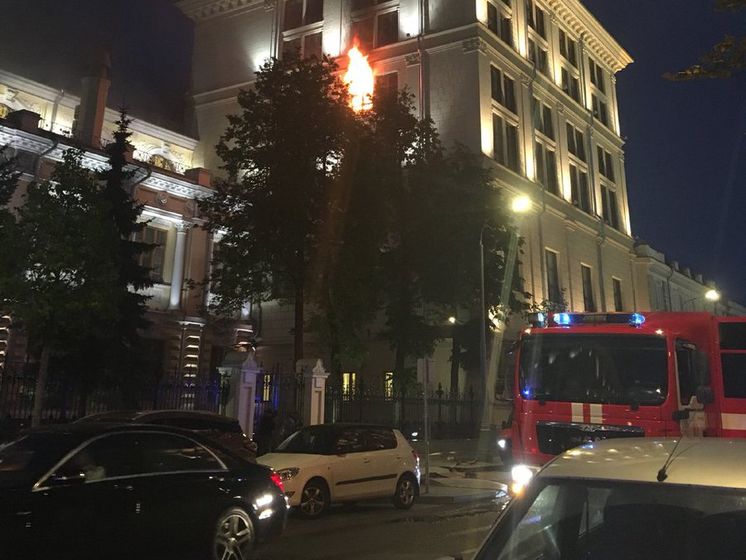 ﻿Двоє заступників голови Центробанку РФ врятувалися під час пожежі