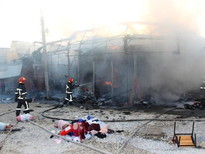 ﻿У Хмельницькому сталася пожежа на речовому ринку – ДСНС