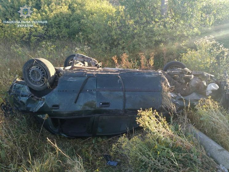 Унаслідок ДТП у Луганській області одна людина загинула, четверо постраждали. За кермом Opel Astra перебував 17-річний водій
