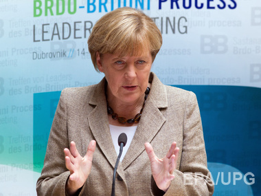 Меркель и Порошенко обсудили аварию Boeing 777