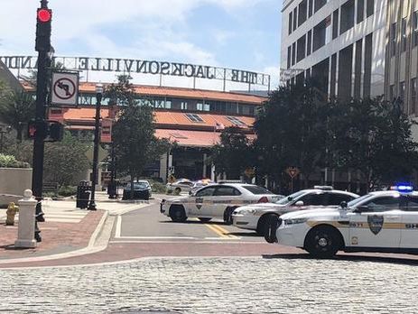 Неизвестный открыл огонь в американском Джэксонвилле, есть погибшие