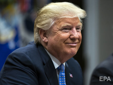 Трамп запретил пресс-службе Белого дома публиковать сообщение, в котором Маккейна назвали героем – СМИ