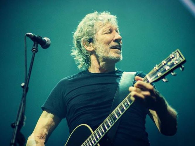 Один из основателей группы Pink Floyd Уотерс попал в базу "Миротворца"