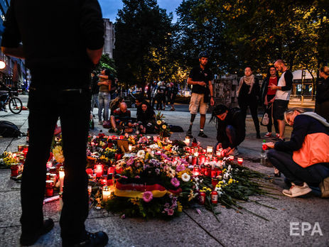 У німецькому Хемніці пройшли акції протесту, викликані вбивством місцевого жителя в бійці з іноземцями. Фоторепортаж