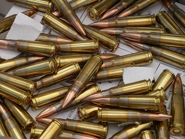 СМИ: Из Керчи в Мариуполь переправляют оружие