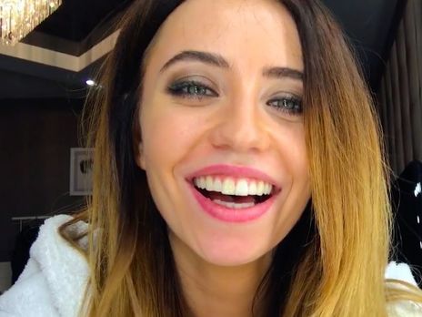 Дорофеева сделала татуировку в зоне бикини. Видео