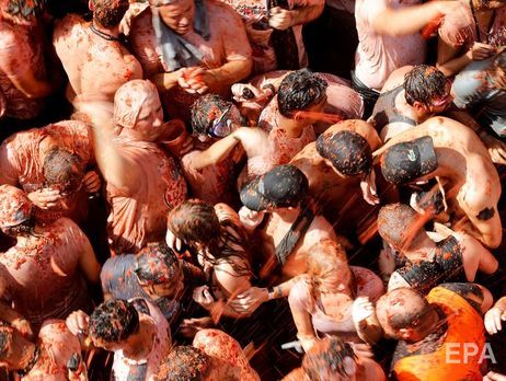 ﻿В Іспанії відбулася битва помідорами 