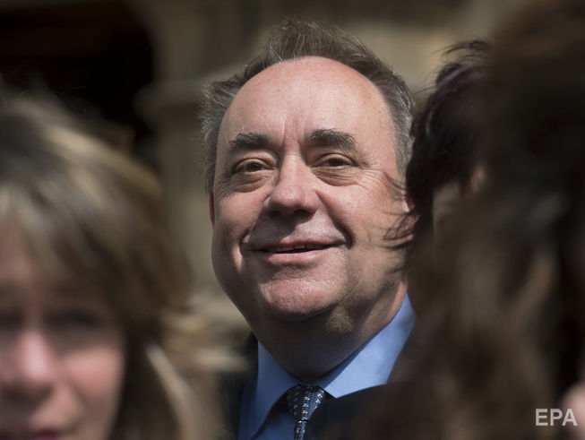 ﻿Екс-прем'єр Шотландії, який ініціював референдум про незалежність, вийшов із партії через обвинувачення в сексуальних домаганнях