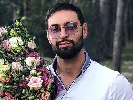 Козловский с кошкой позировал для журнала 