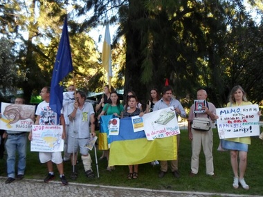 Украинская диаспора &ndash; Меркель: Защищайте жизни, а не цену на газ