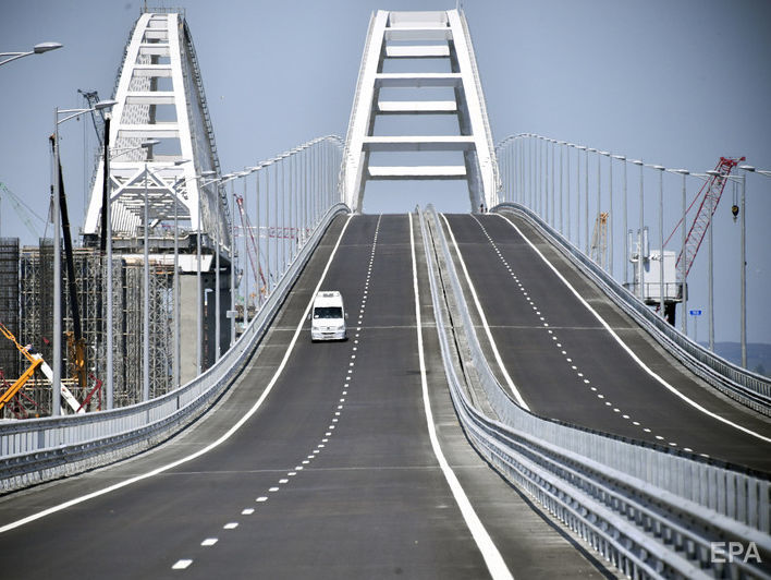 Украина присоединилась к санкциям ЕС против России за строительство Крымского моста