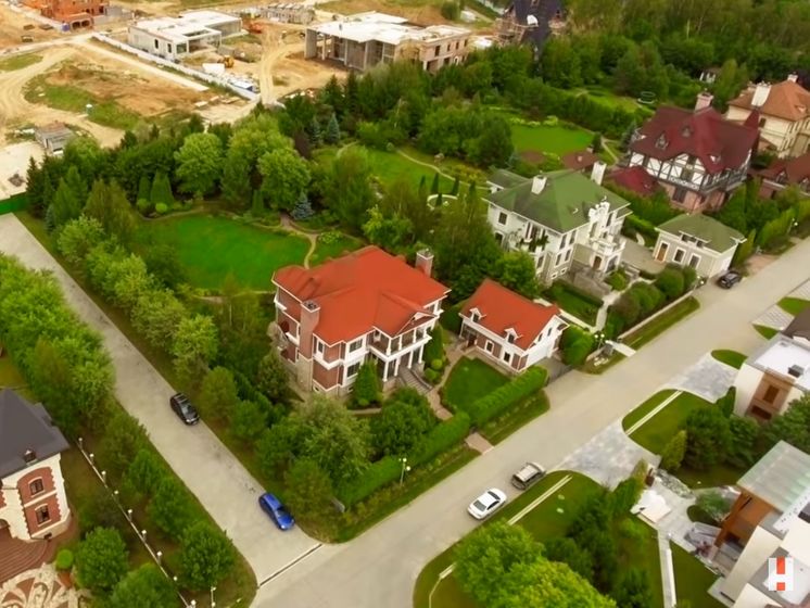 В фонде Навального нашли у главы Пенсионного фонда РФ имущество на 970 млн руб.