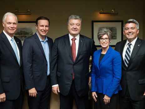 Порошенко в Вашингтоне встретился с американскими конгрессменами