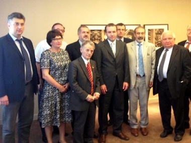 Меджлис и Европарламент договорились вместе защищать крымских татар в аннексированном Крыму