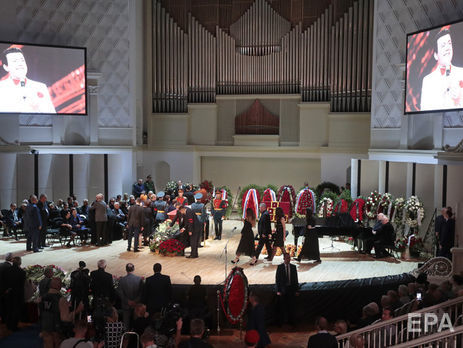 ﻿У Москві попрощалися з Кобзоном. Фоторепортаж