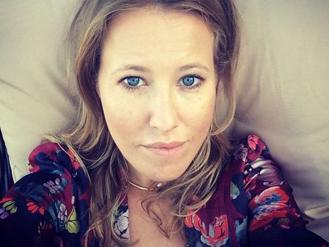 Собчак продемонстрировала гибкость тела во время занятия йогой