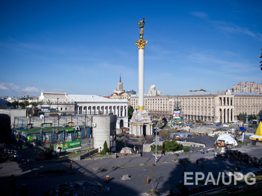 На Майдане возник спор из-за желания одной из сотен уехать в зону АТО
