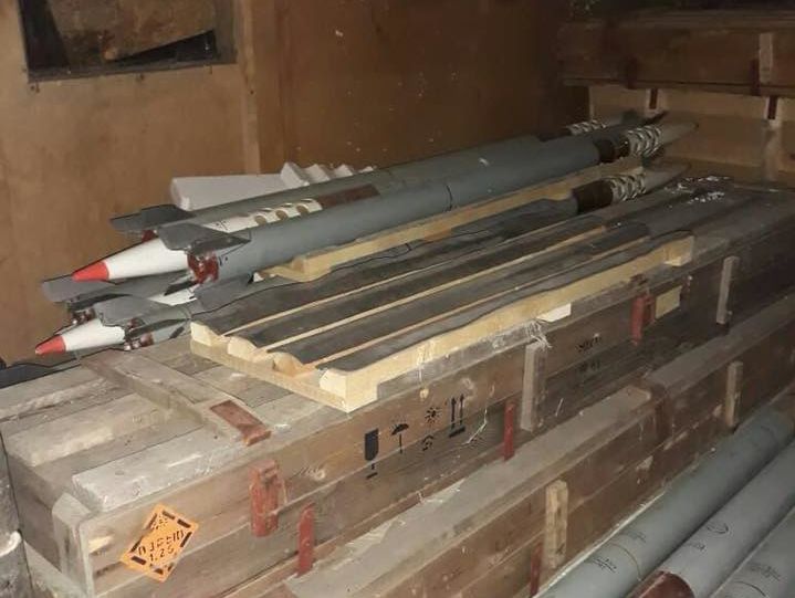В гаражах под Одессой обнаружили склад с противоградными ракетными комплексами