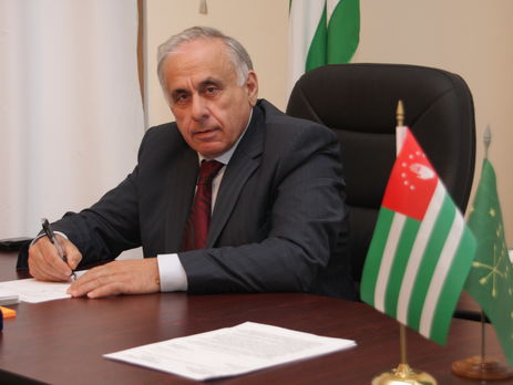 ﻿Водій авто, яке в'їхало у кортеж прем'єра невизнаної Абхазії Гагулії, був під впливом наркотиків