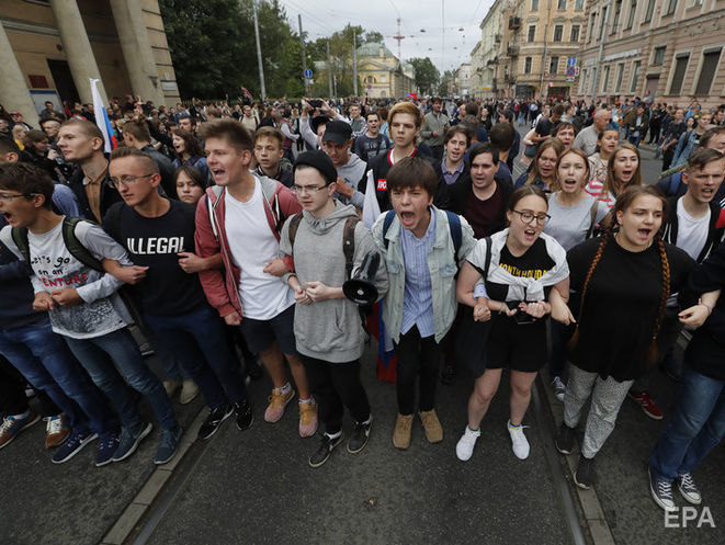 ﻿Пєсков заявив, що поліція не порушувала закону під час затримань на акціях протесту проти пенсійної реформи