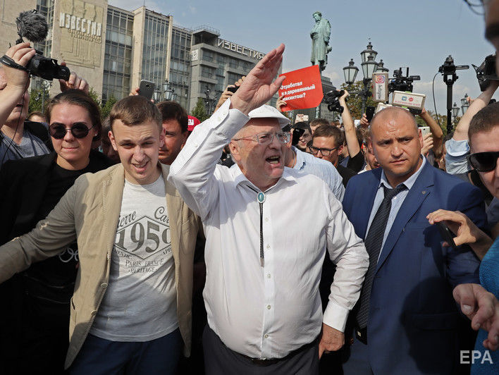 ﻿Громадянин України заявив, що Жириновський побив його на акції протесту в Москві – ЗМІ