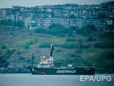Cпустя 10 месяцев Россия отпустила судно экологов Arctic Sunrise 