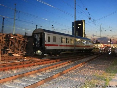 На юге Германии столкнулись два поезда