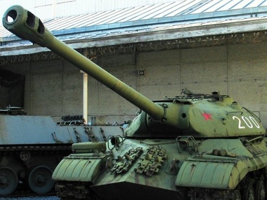 Украинские военные нашли в Константиновке советский танк, украденный боевиками с постамента